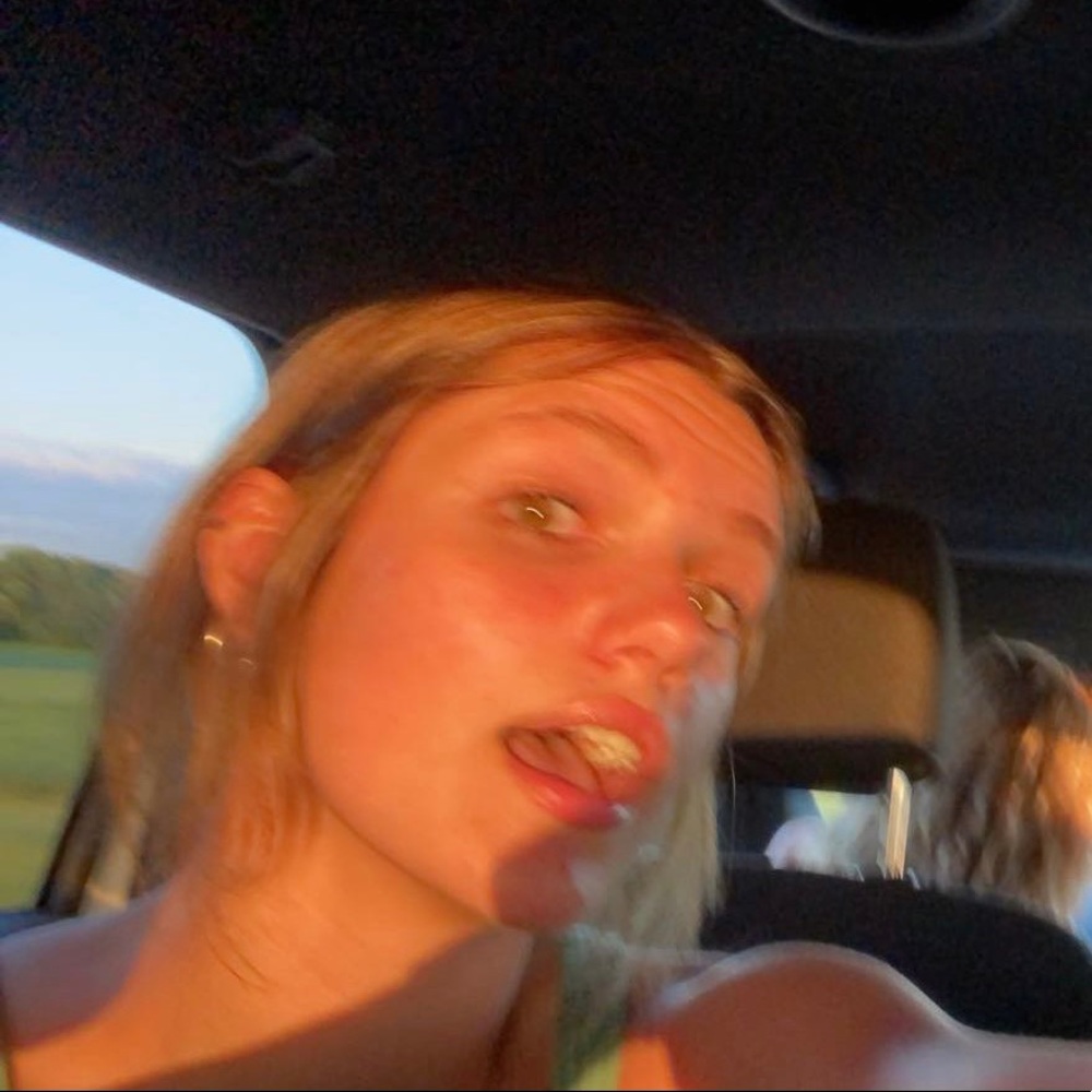 Meet your Posher, Amber